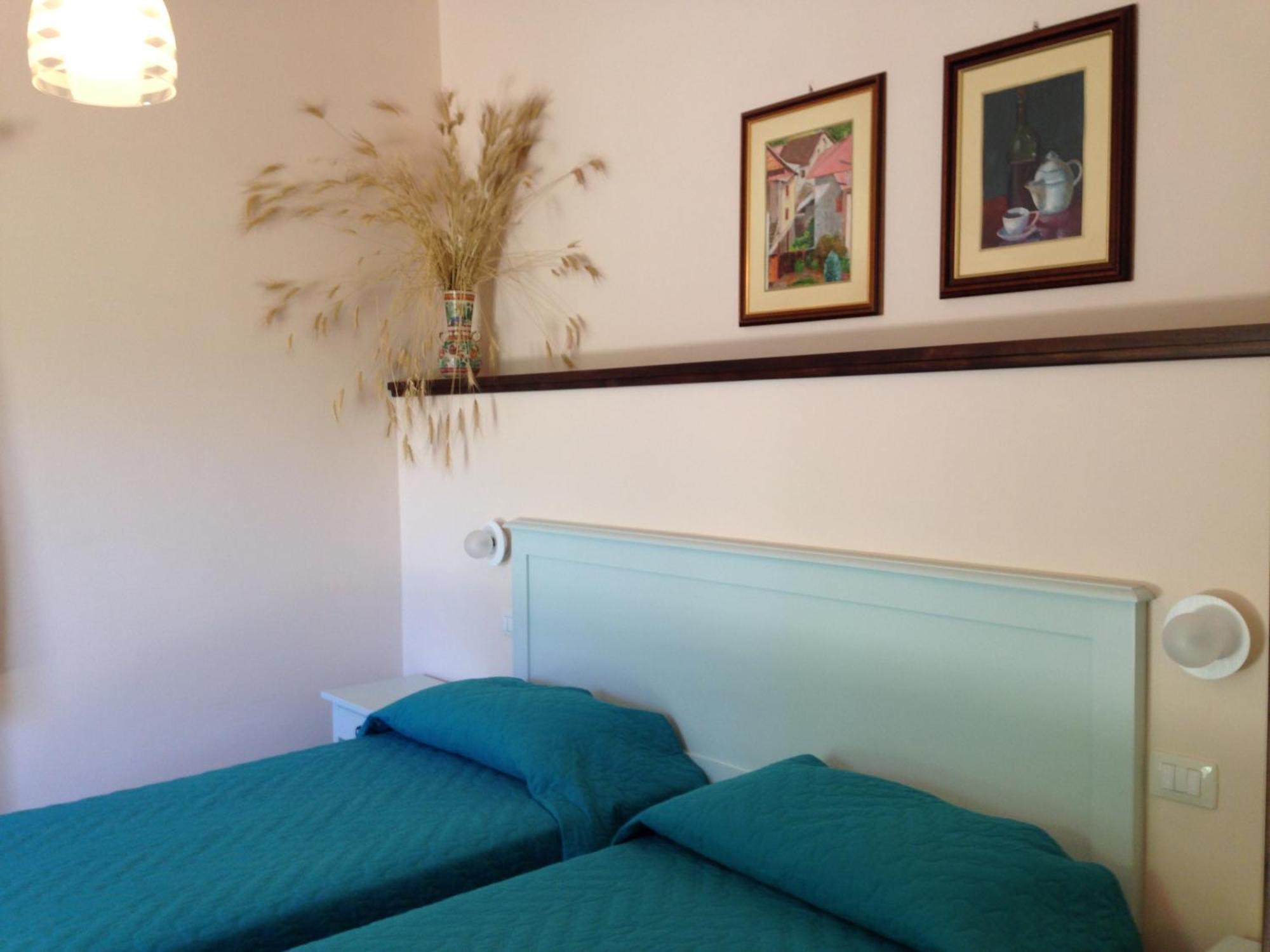 Agriturismo Zafferano E Dintorni SantʼAnatolia di Narco Kamer foto