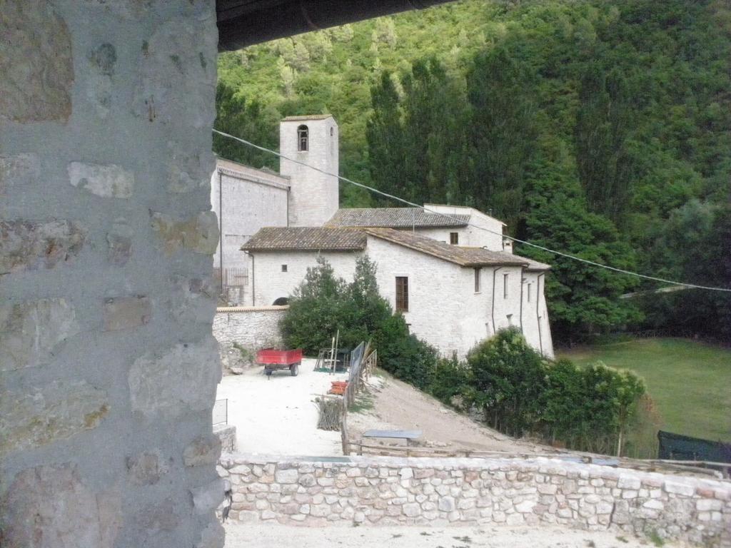 Agriturismo Zafferano E Dintorni SantʼAnatolia di Narco Buitenkant foto
