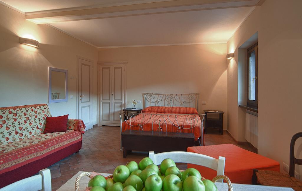 Agriturismo Zafferano E Dintorni SantʼAnatolia di Narco Kamer foto