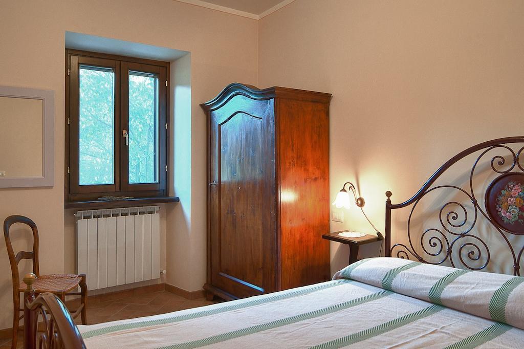 Agriturismo Zafferano E Dintorni SantʼAnatolia di Narco Kamer foto